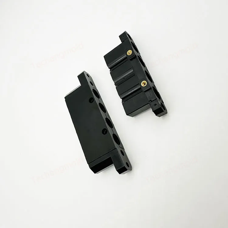 特诚科技PA66精密注塑件实拍 2